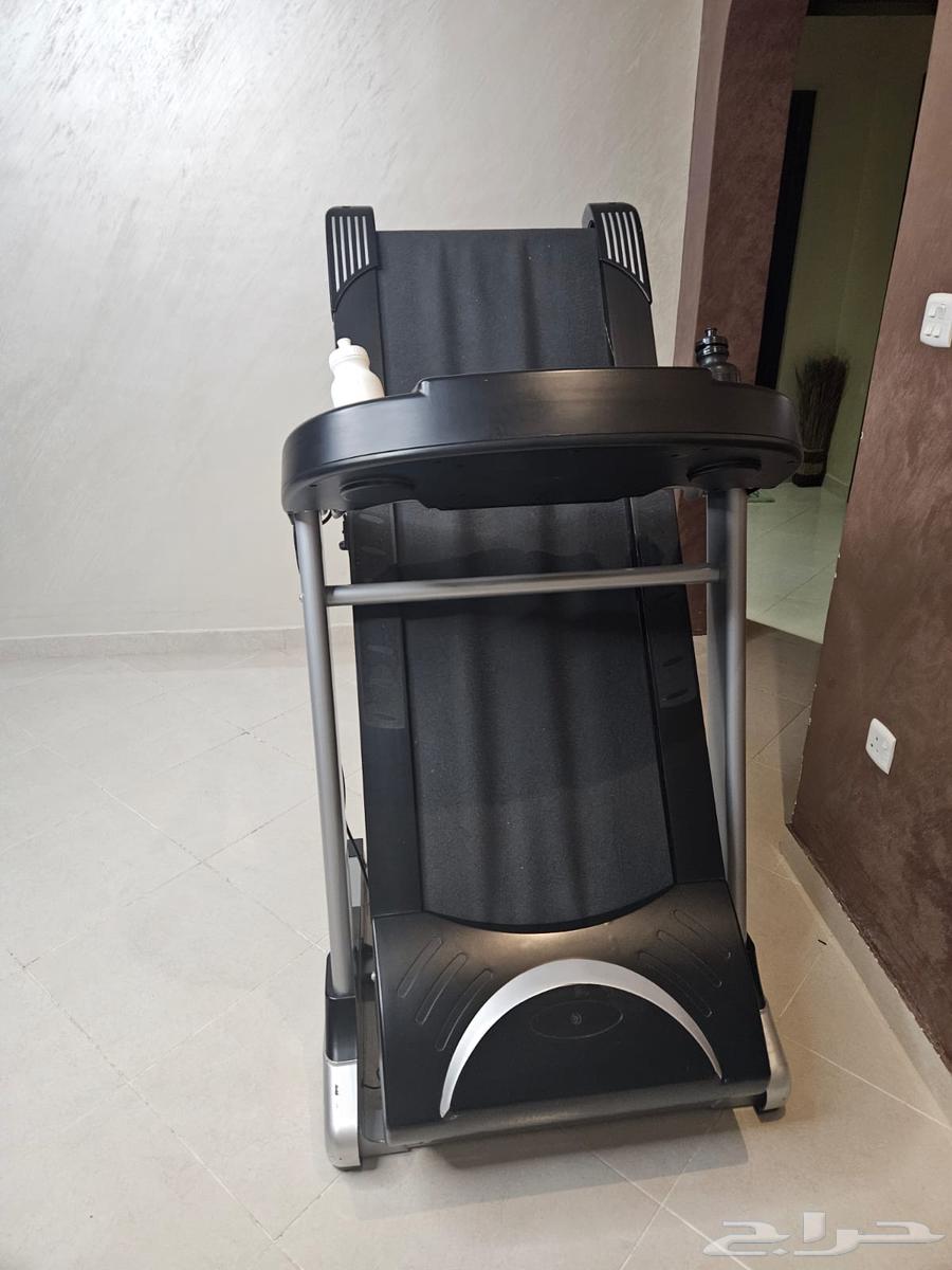 Home treadmill storage device630769529844491125