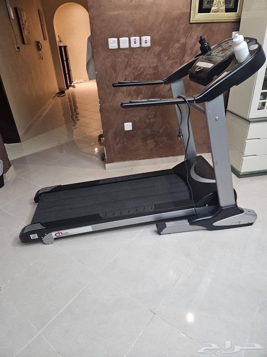 Home treadmill storage device63076952984449114