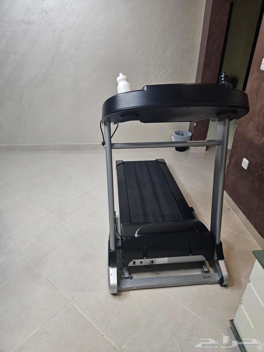 Home treadmill storage device63076952984449111