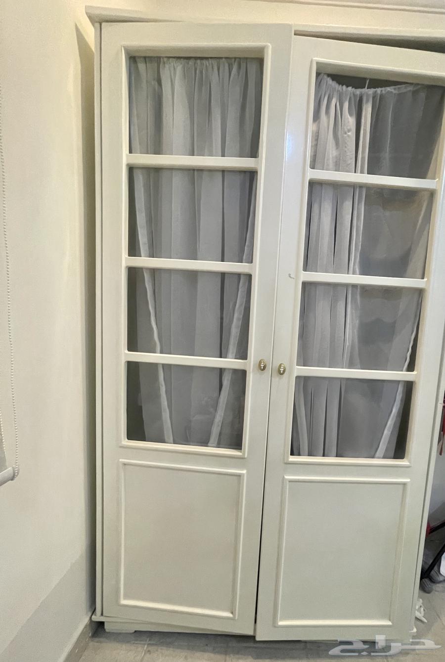 دولاب ابيض نضيف لسرعه البيع63075384334722111
