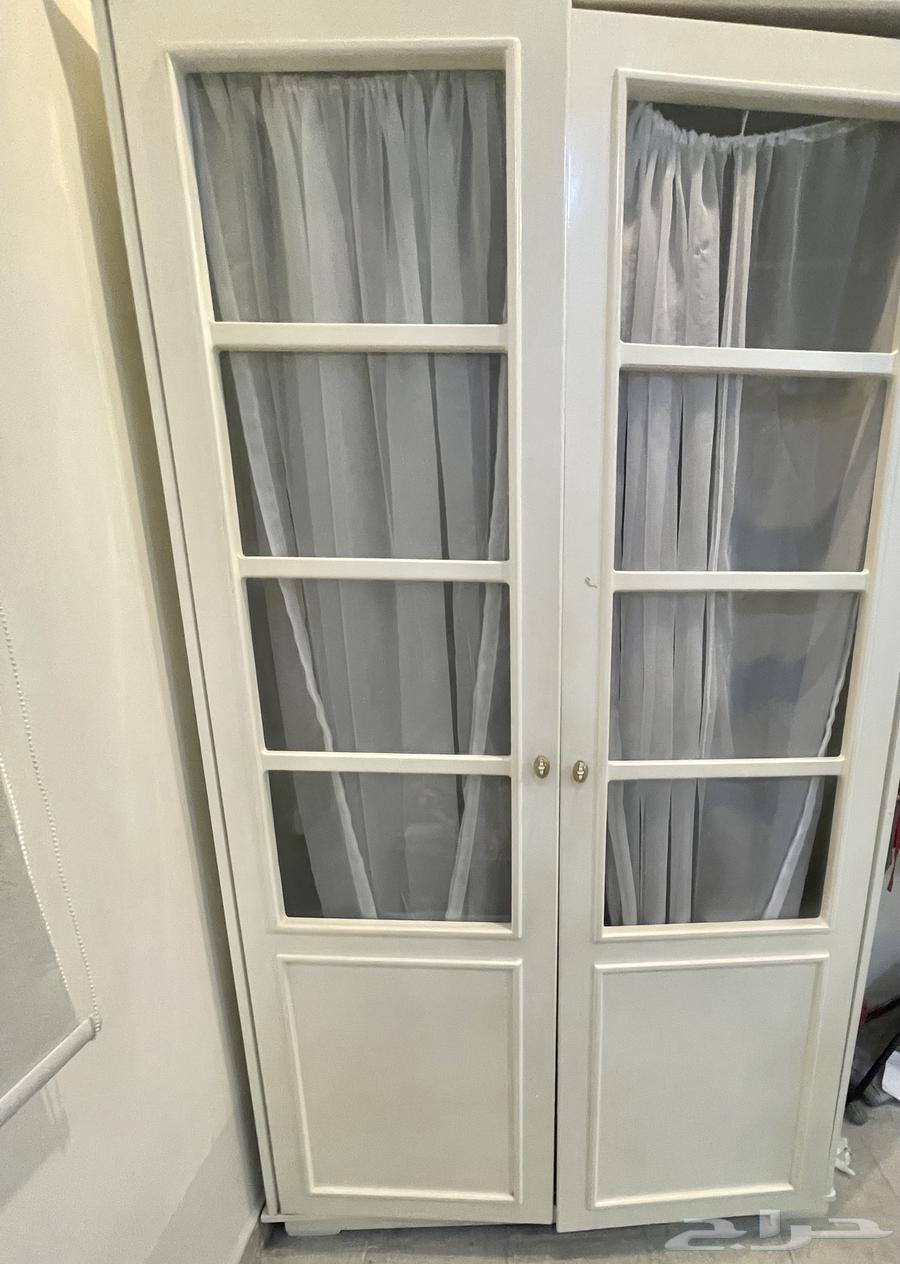 دولاب ابيض نضيف لسرعه البيع63075384334722112