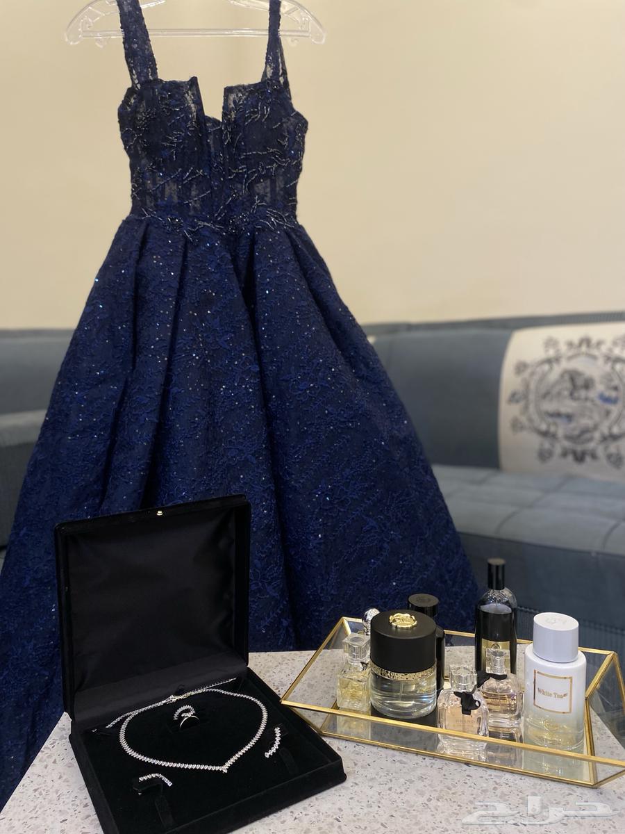 New wedding dress, worn once, from a boutique63074950567425111