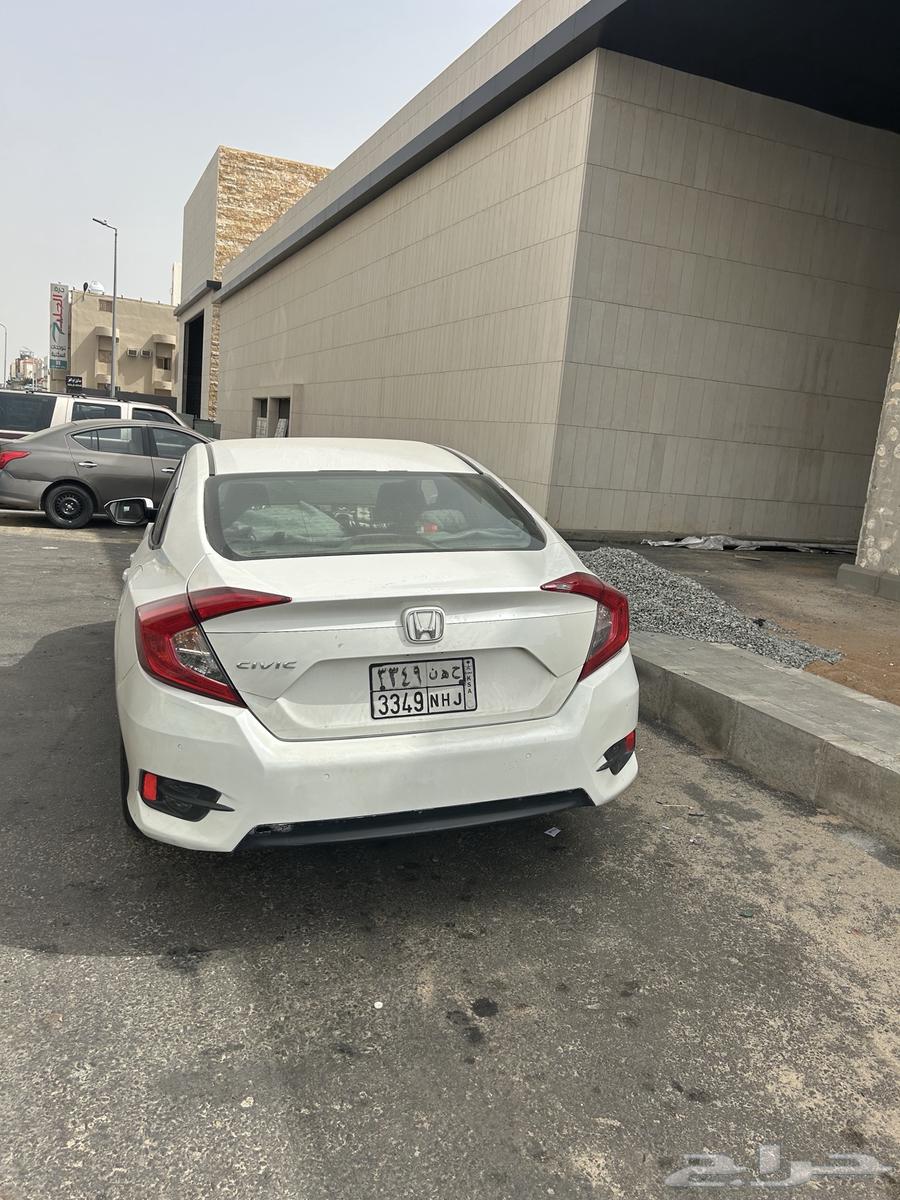 Honda Civic model 201663109912403074113