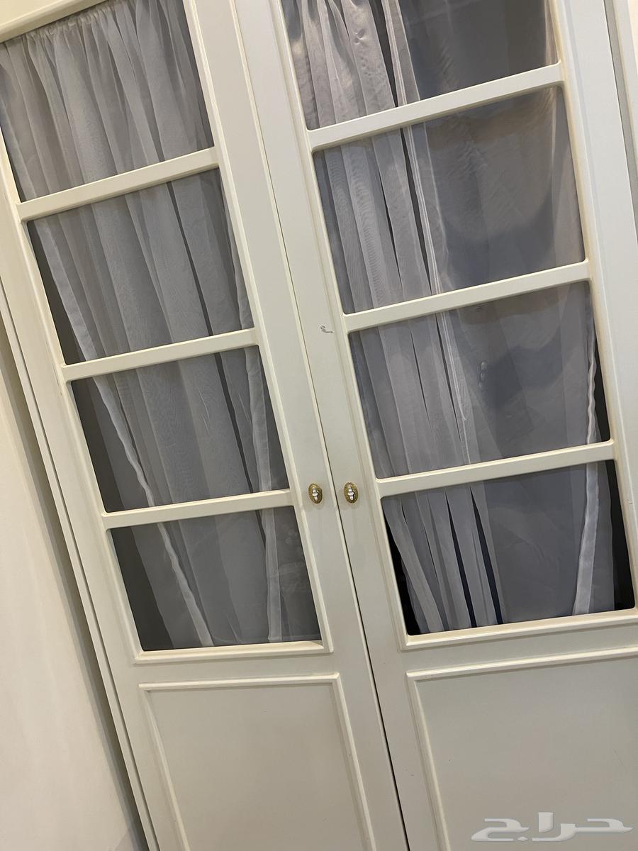 دولاب ابيض نضيف لسرعه البيع630753843347221127