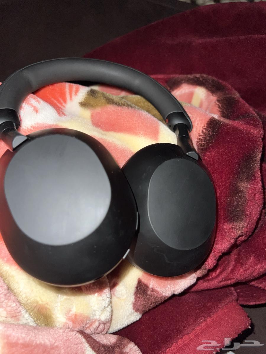 Sony Bluetooth headphones63080231283970113