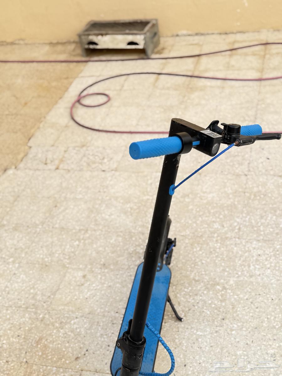 Electric scooter63073759885825112