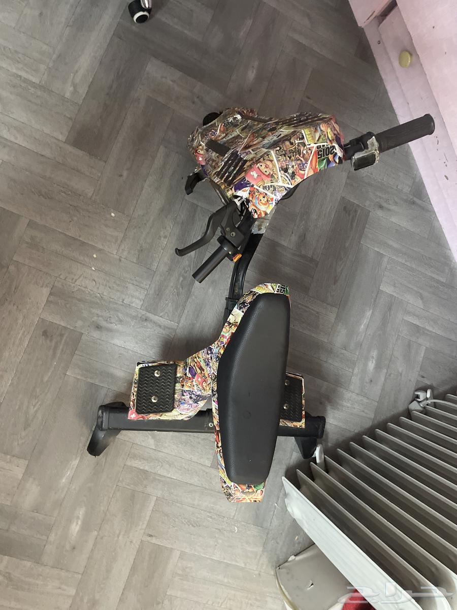 New clean scooter, two riders according to the condition63074591583747111