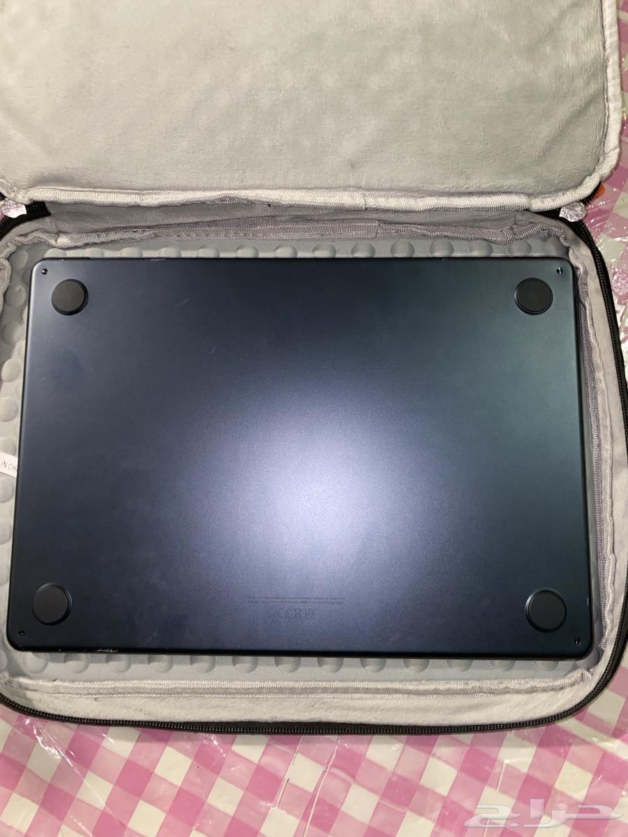 Laptop63074980961922114