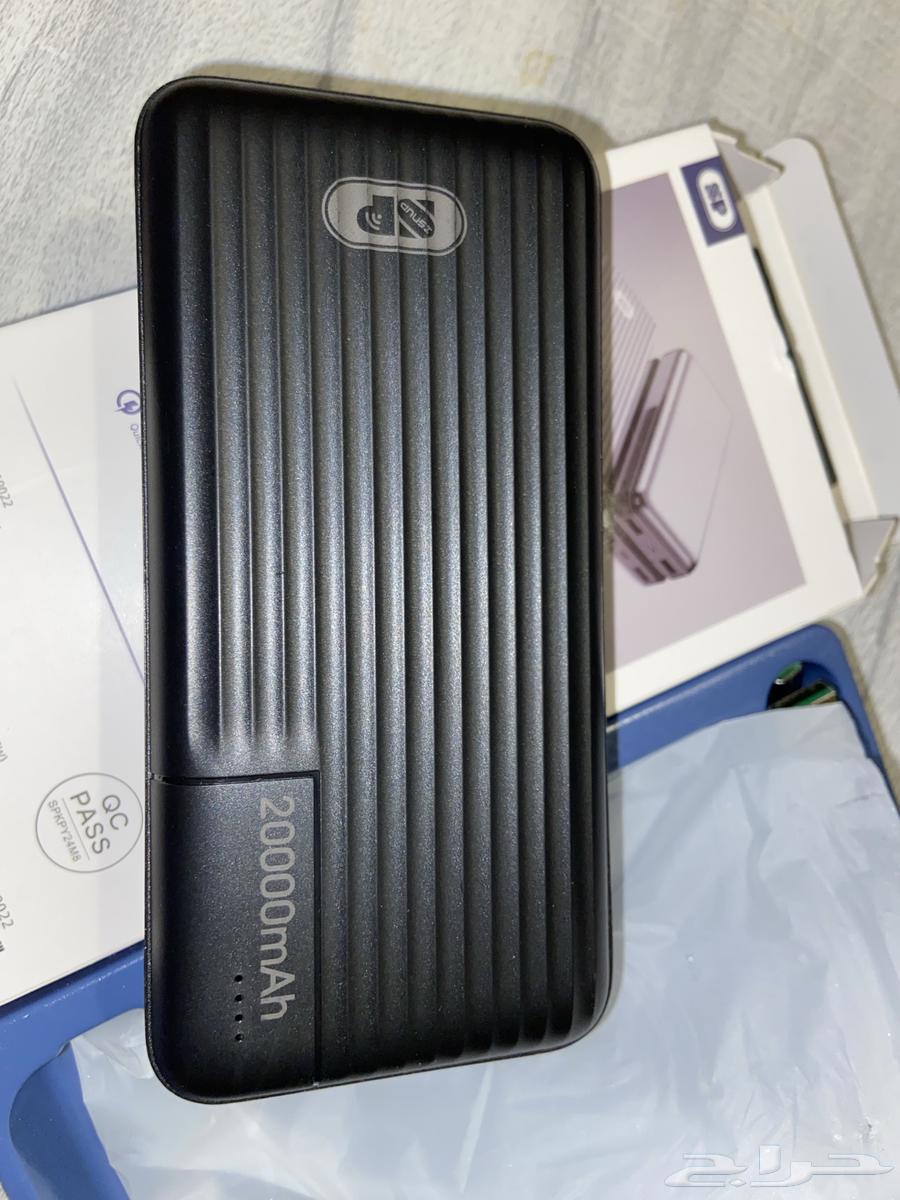 20000 mAh Portable Charger (Power Bank)63073356590977114