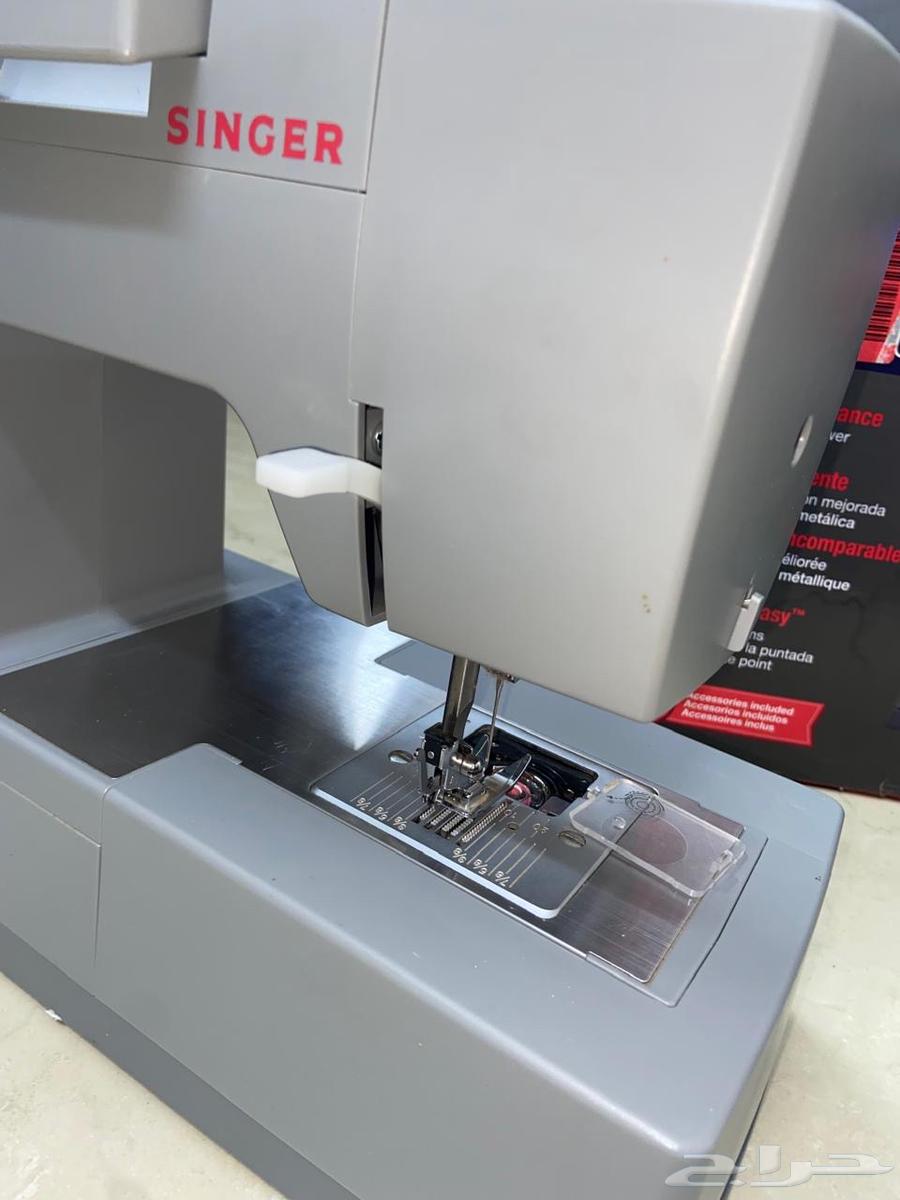Sewing machine630733512243221121