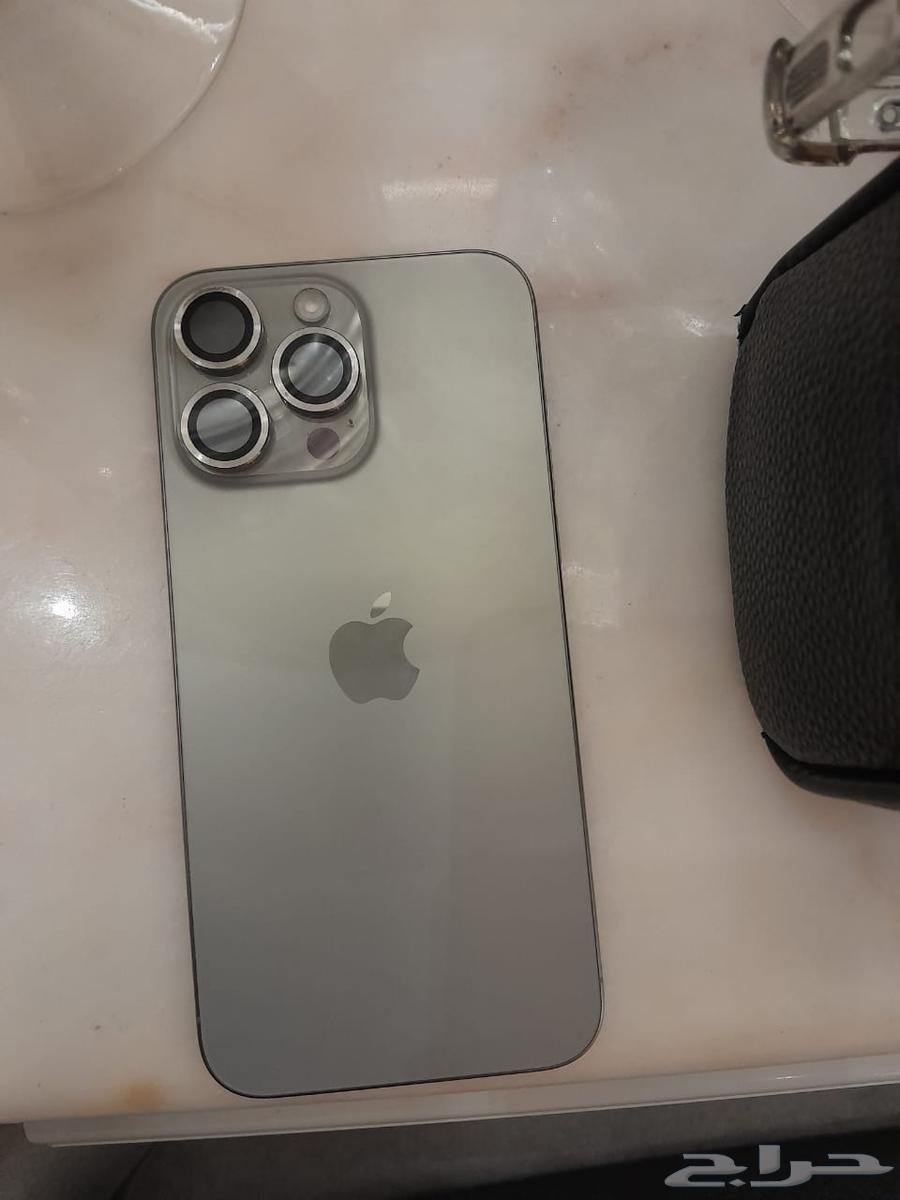iPhone 15 Pro Max mobile phone with all its accessories, my brother's new one630745642766091125