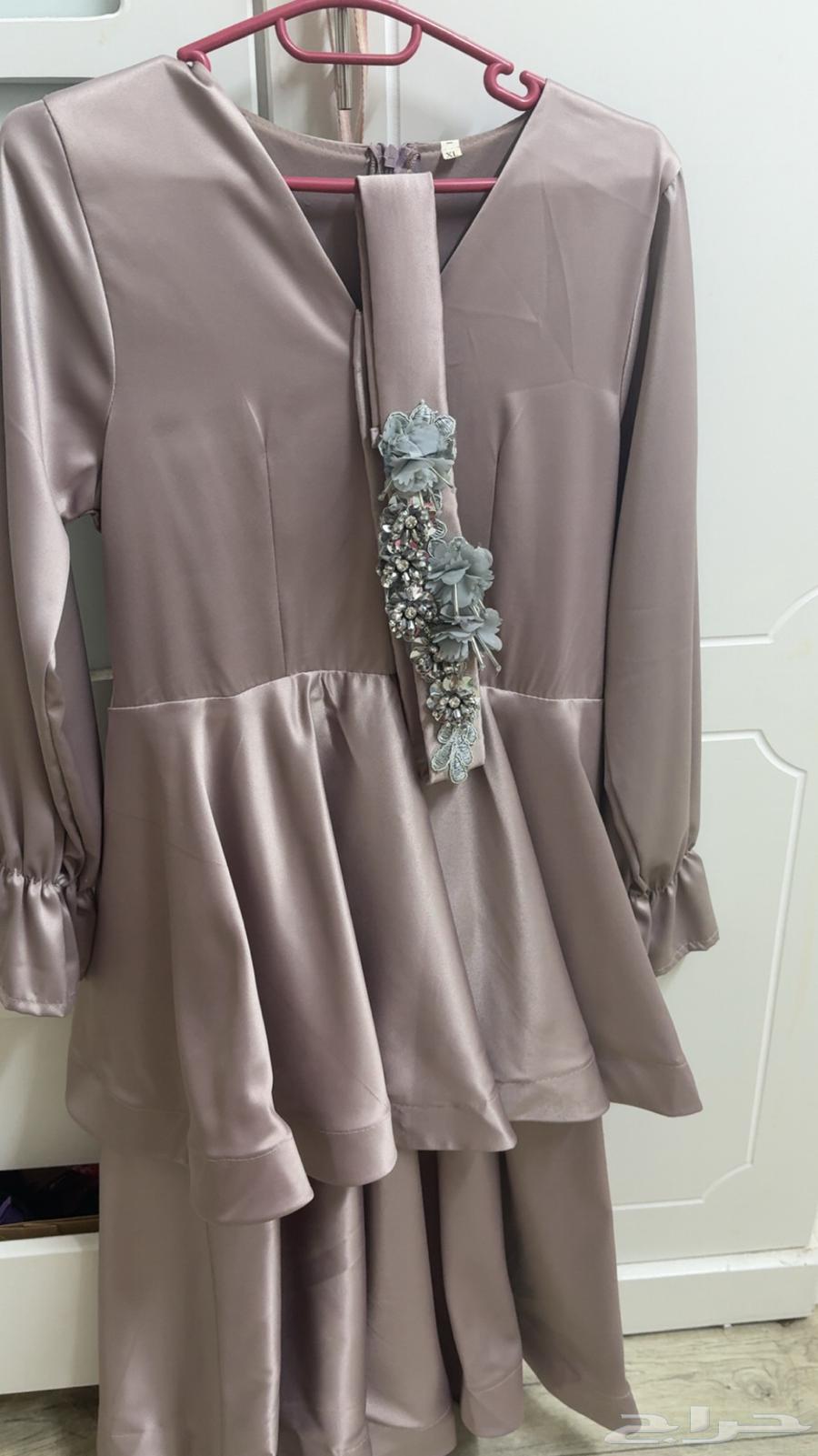 فستان ملبوس 3 ساعات جديد ونضيف مثل الصوره630724838232341112