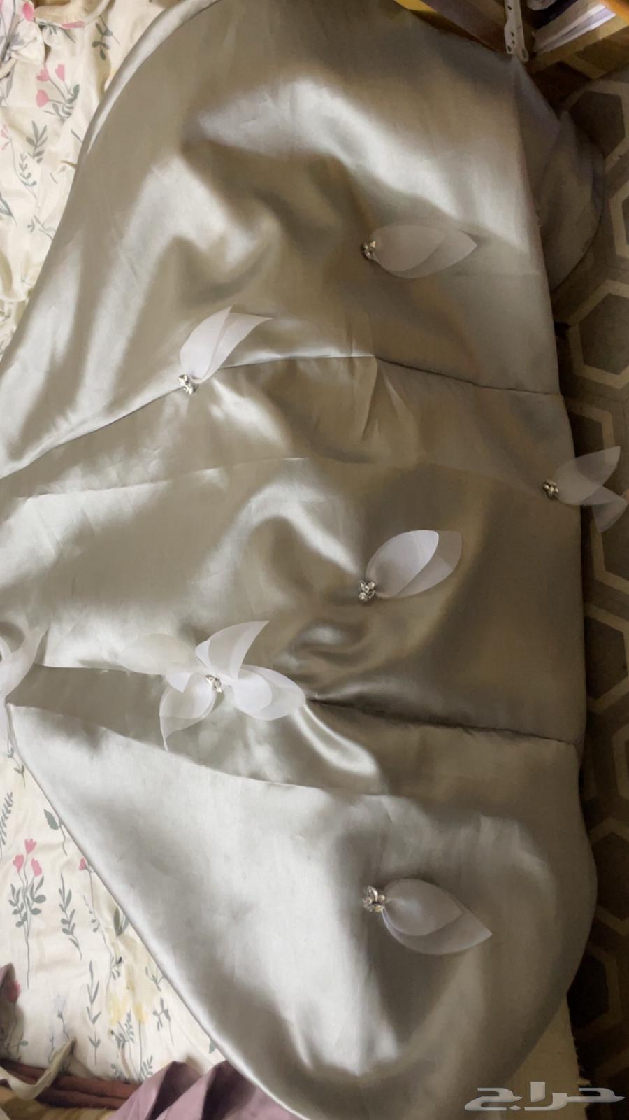 فستان عرس جميل جدا بسعر200ريال63072493268995111