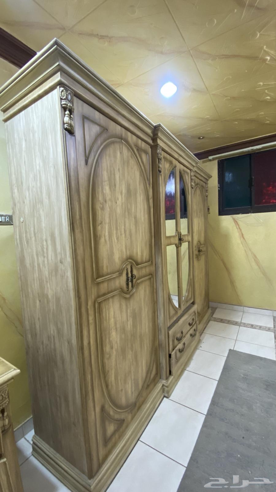 Used bedroom630733619147551113
