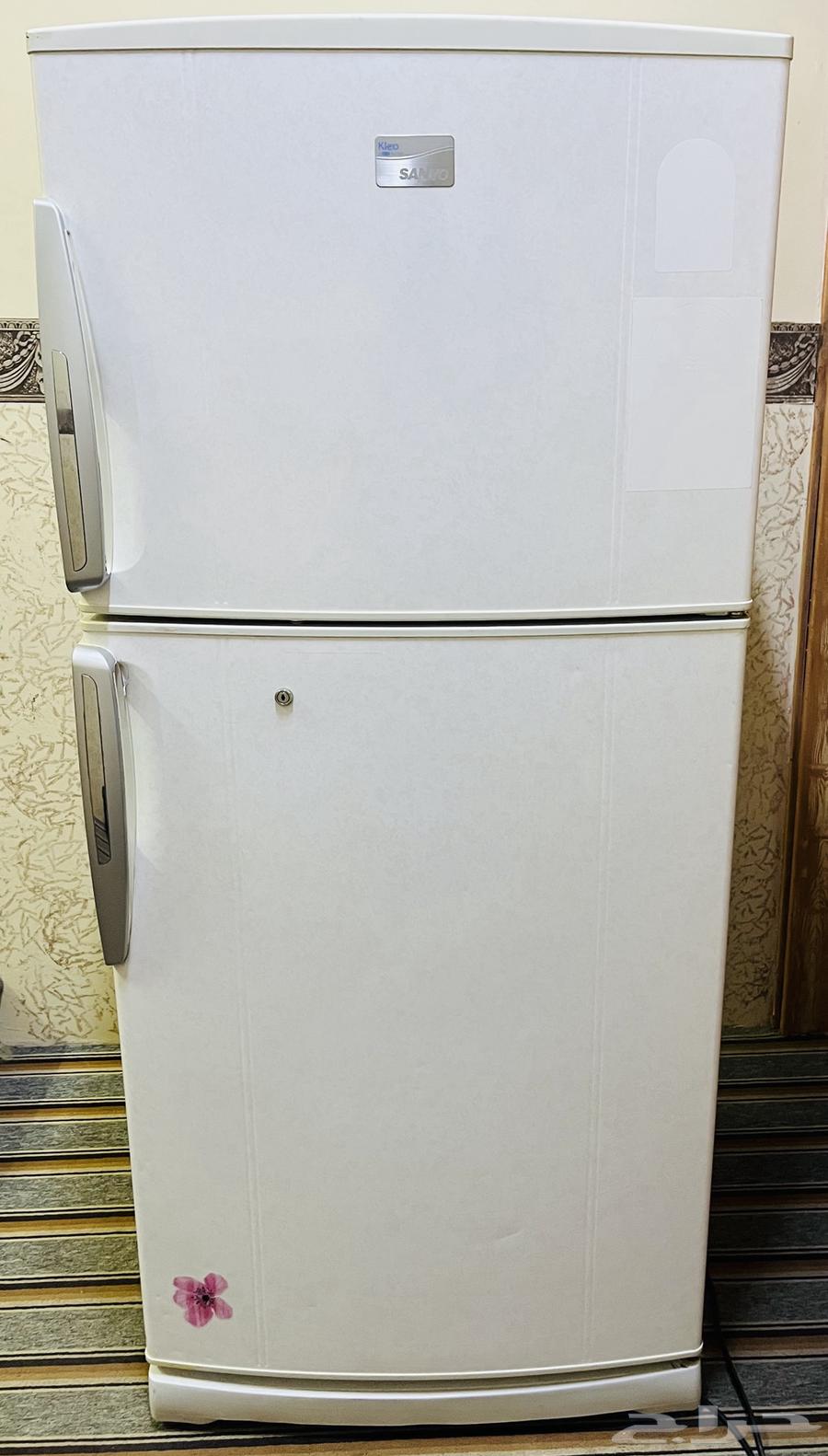 Sanyo refrigerator, semi-new630721144300831123