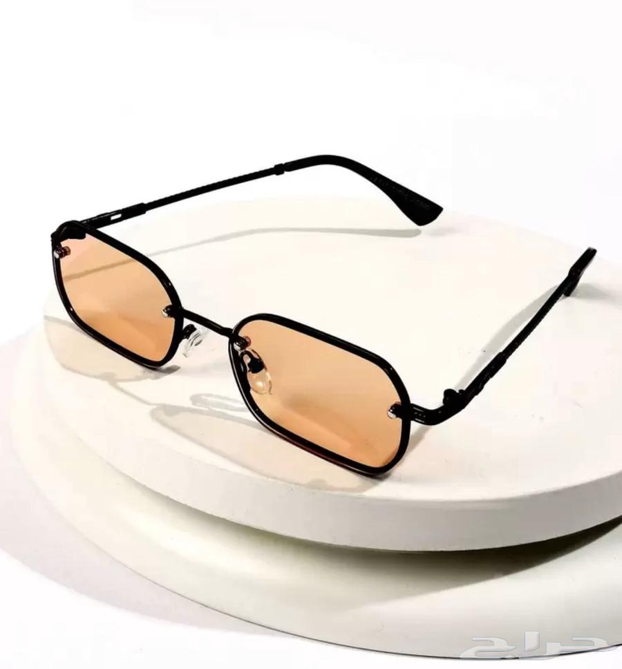 Glasses and accessories63072509387650113