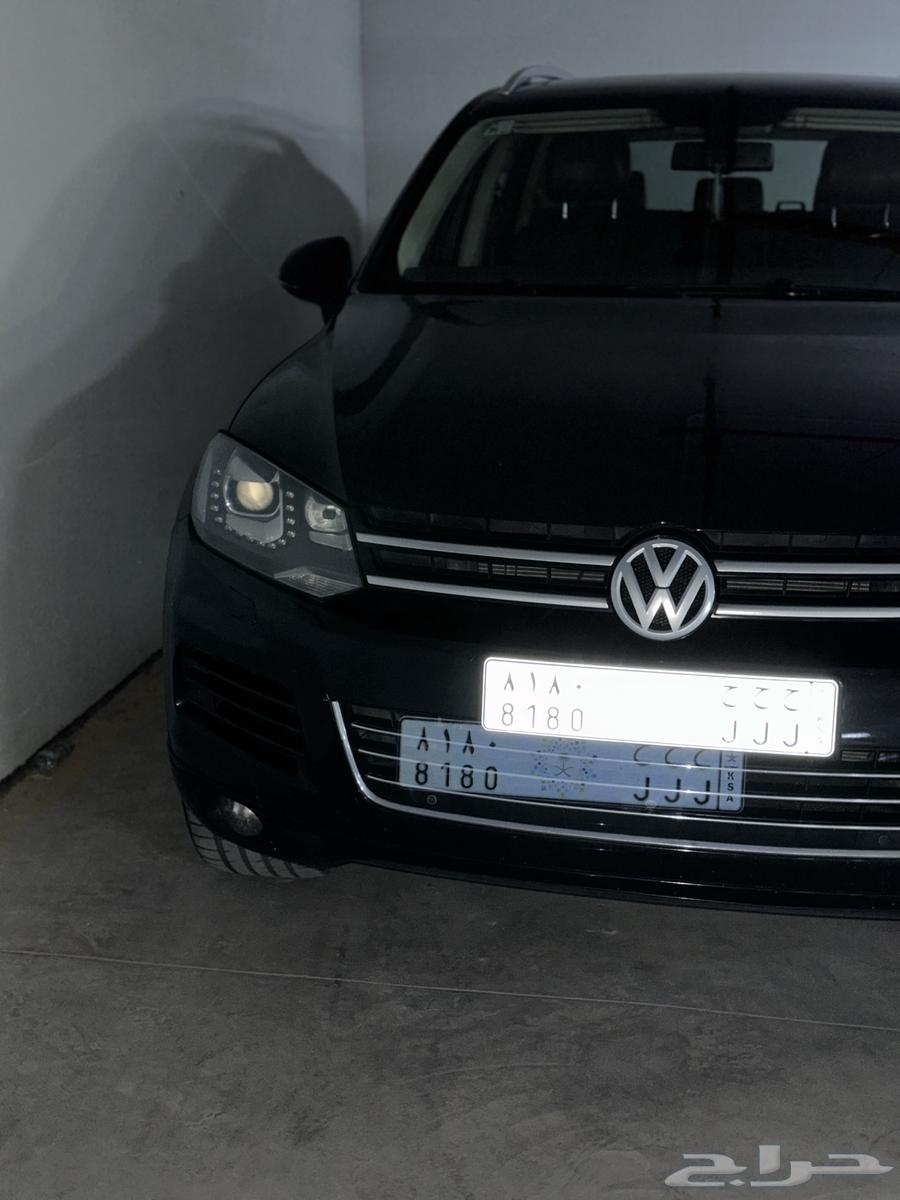 Unique plate with repeated letter for sale to the highest bidder63214937761025113
