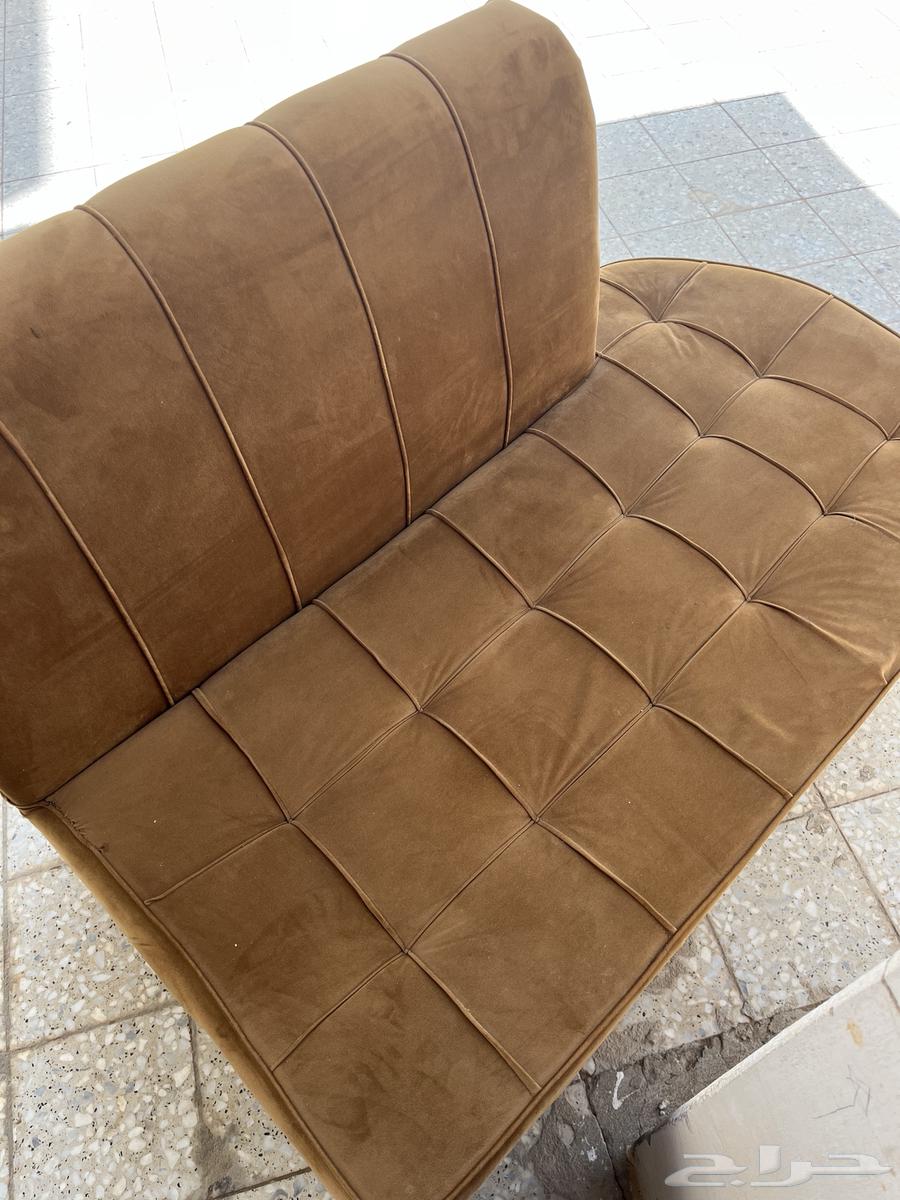 للبيع كنب اربع قطع ومعه خمس مخدات630729321775381114
