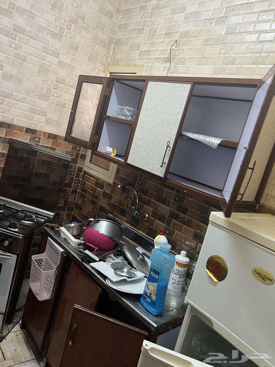مطبخ و فرن وثلاجه وبراده ماء واثنين سرير حديد63470202441858113