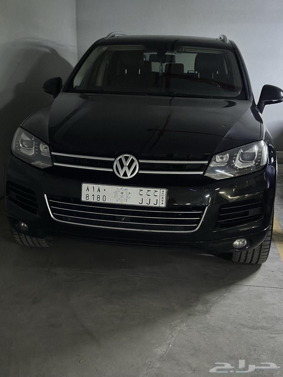 Unique plate with repeated letter for sale to the highest bidder63214937761025112