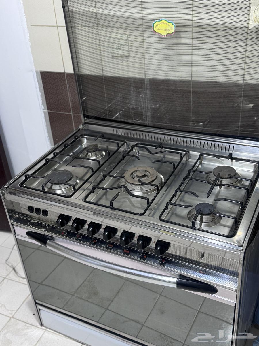 فرن نظيف وشغال وحديده قوي ما استخدم كثير سعر البيعه 1000630729067334431115