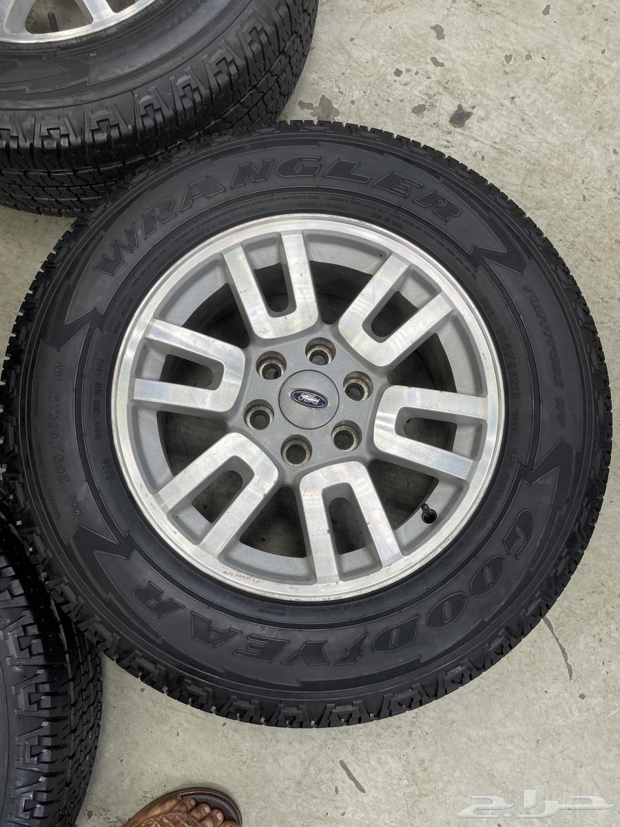Ford Expedition 18-inch rims and original tires63233676586115111