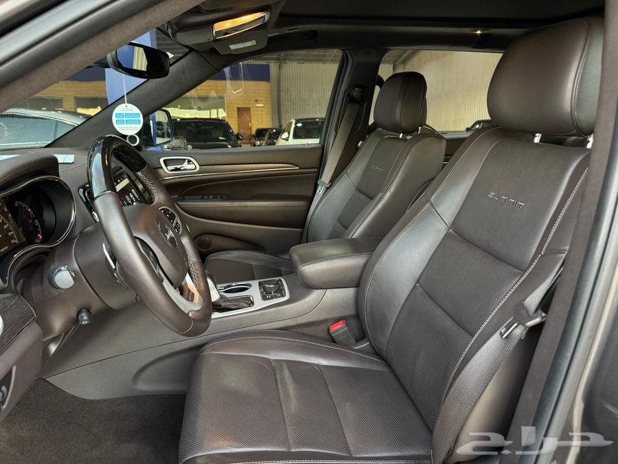 ((Sold)) 2019 Grand Cherokee Summit, Odometer 43 thousand63109605664897114