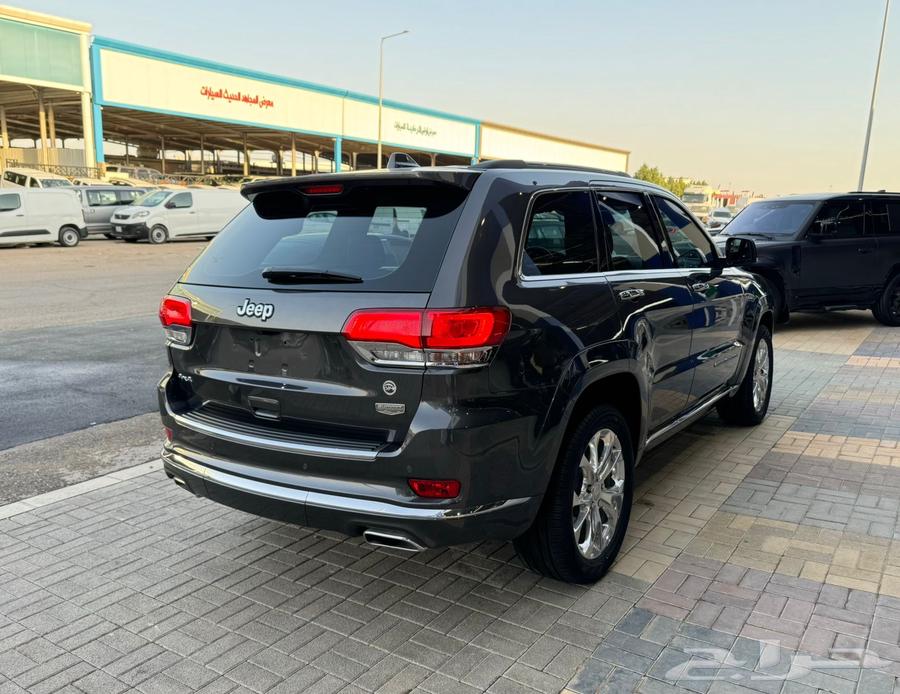 ((Sold)) 2019 Grand Cherokee Summit, Odometer 43 thousand63109605664897112