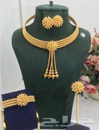 Gold and luxury jewelry alternative sale63070508737154113