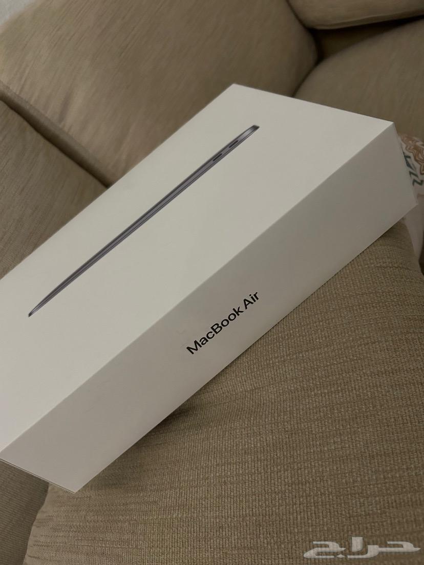 MacBook63071706793730114