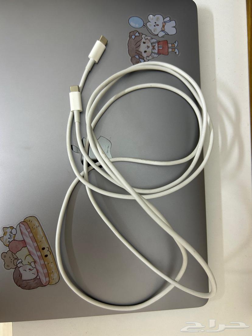 MacBook63071706793730111