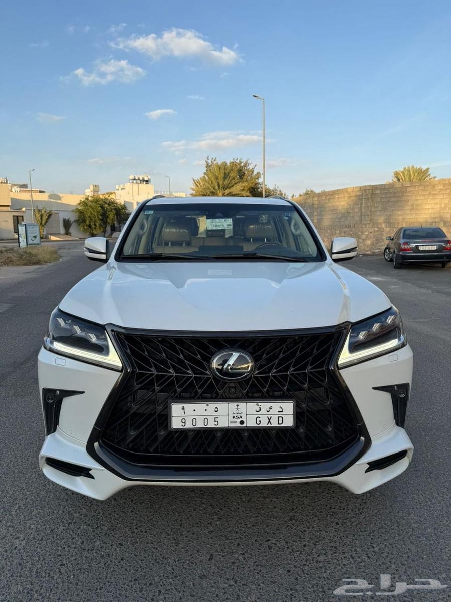 للبيع جيب لكزس 2019 بلاك اديشن (( مخزن )) (( تم البيع ))63106618716035112