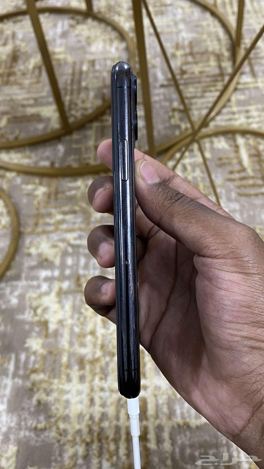 !iPhone 11 Pro is very clean63069268743810114