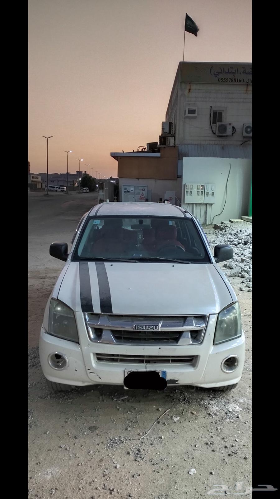 Isuzu 2012 unit with manual transmission diesel63102141068289111