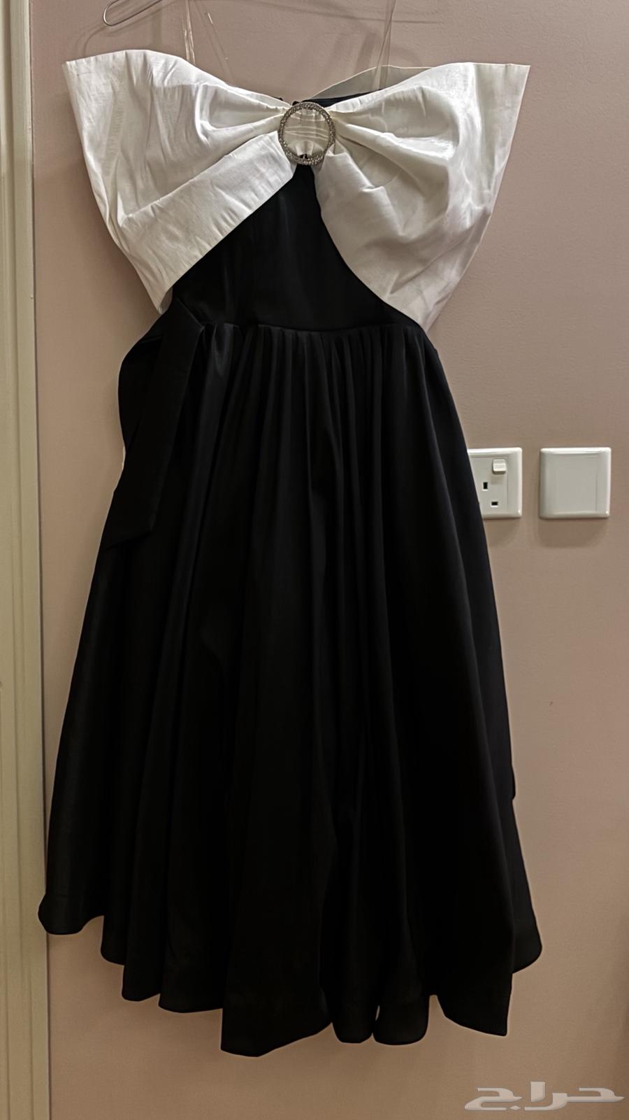 Dresses for sale, used once, clean63067981460865112