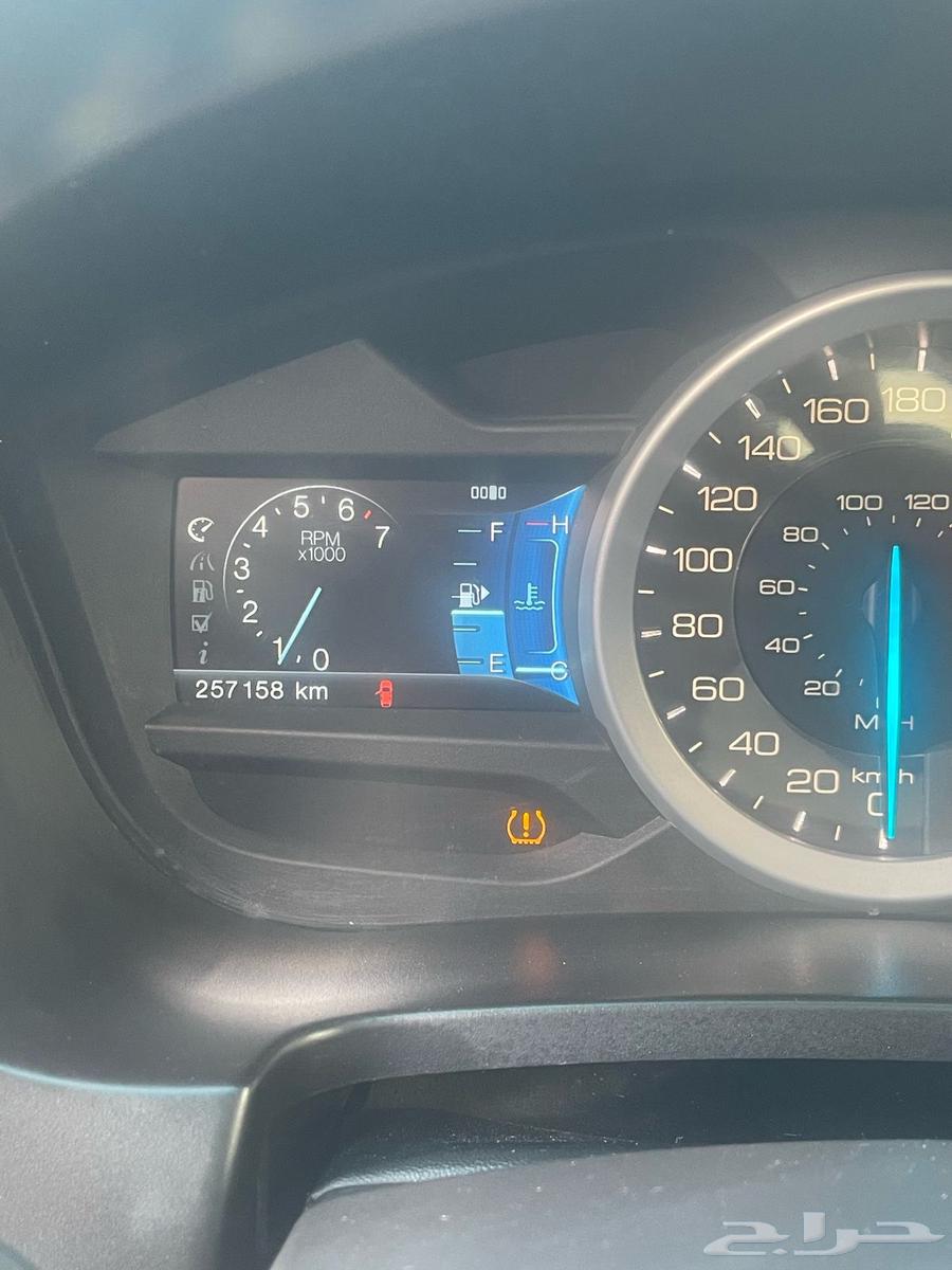 Ford Explorer XLT263105859761283111