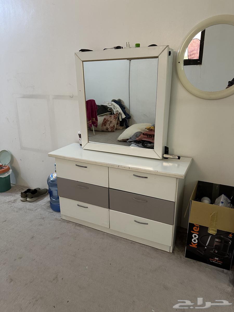 I would like to sell furniture63070950133377113