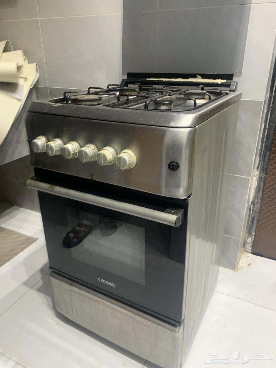 فرن اربع عيون بحالة جيدة عيين وحده يحتاج لها تنظيف630692266676491129