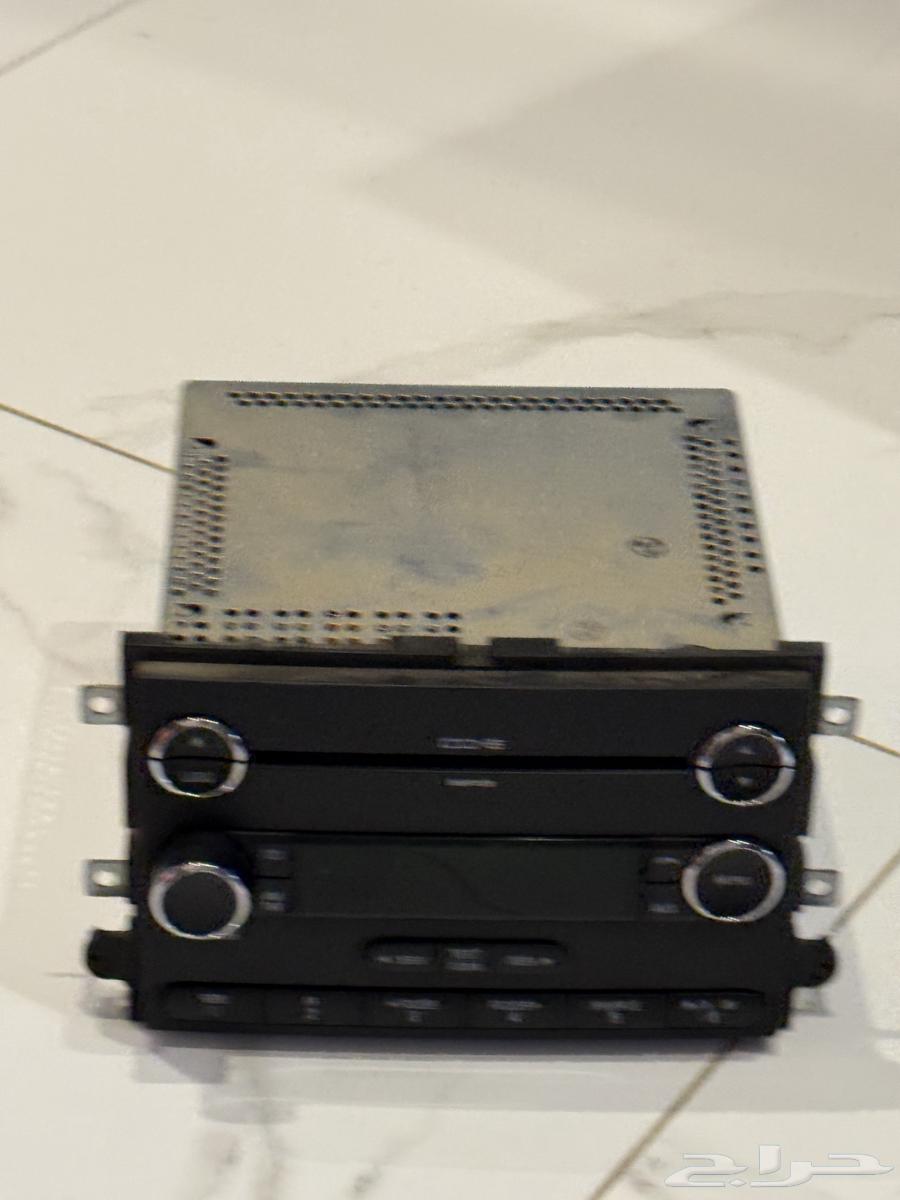 Radio Ford Explorer agent for sale (price negotiable)63069696854658119