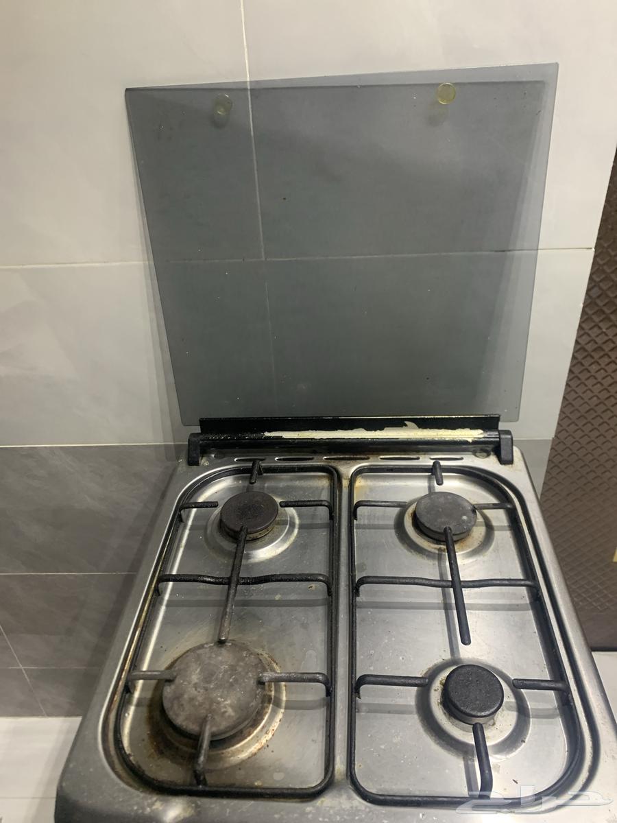 فرن اربع عيون بحالة جيدة عيين وحده يحتاج لها تنظيف63069226667649112