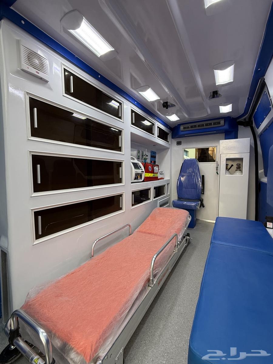 Ambulance equipped63105868629635114