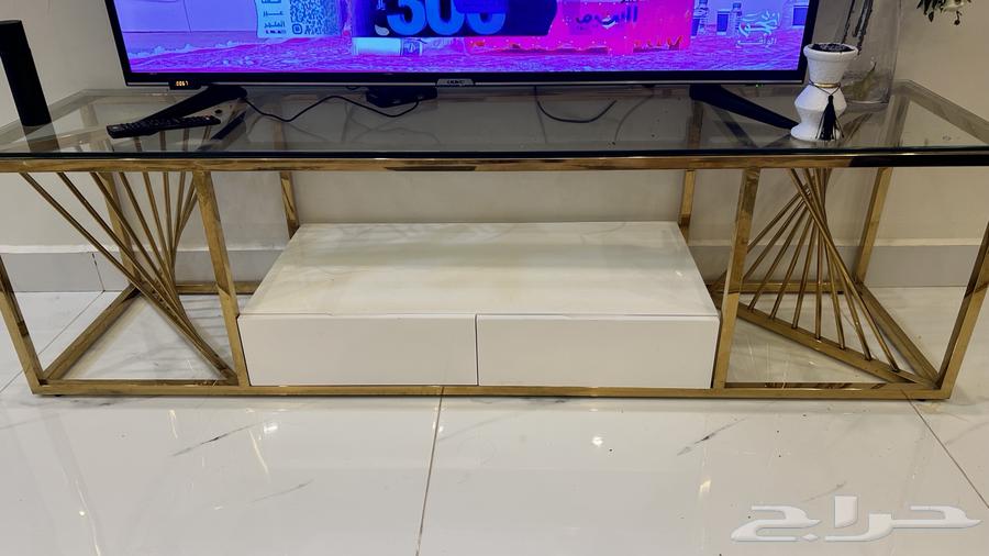 Luxury TV table63068377500418112