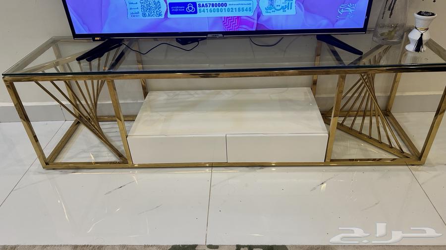 Luxury TV table630683775004181118