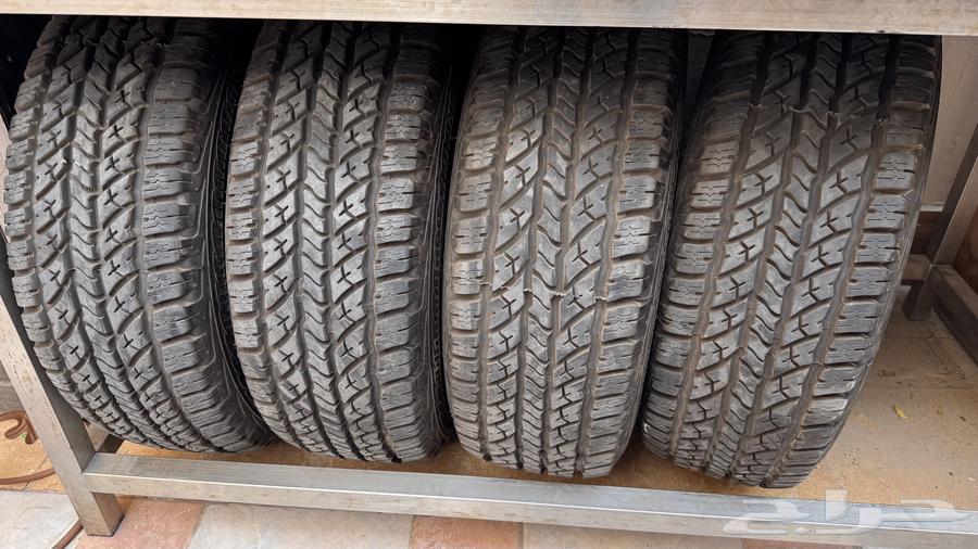 كفرات سايلون نظيفة جدا حجري تركب للباترول مقاس31 10 50R1563102542234499113