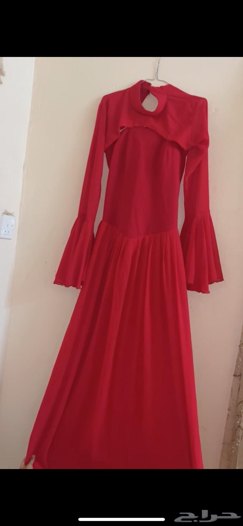 فساتين نسائيه لبسه وحده سعرها الاصلي 400 وابغا فيها 150 فقط630701212866581113