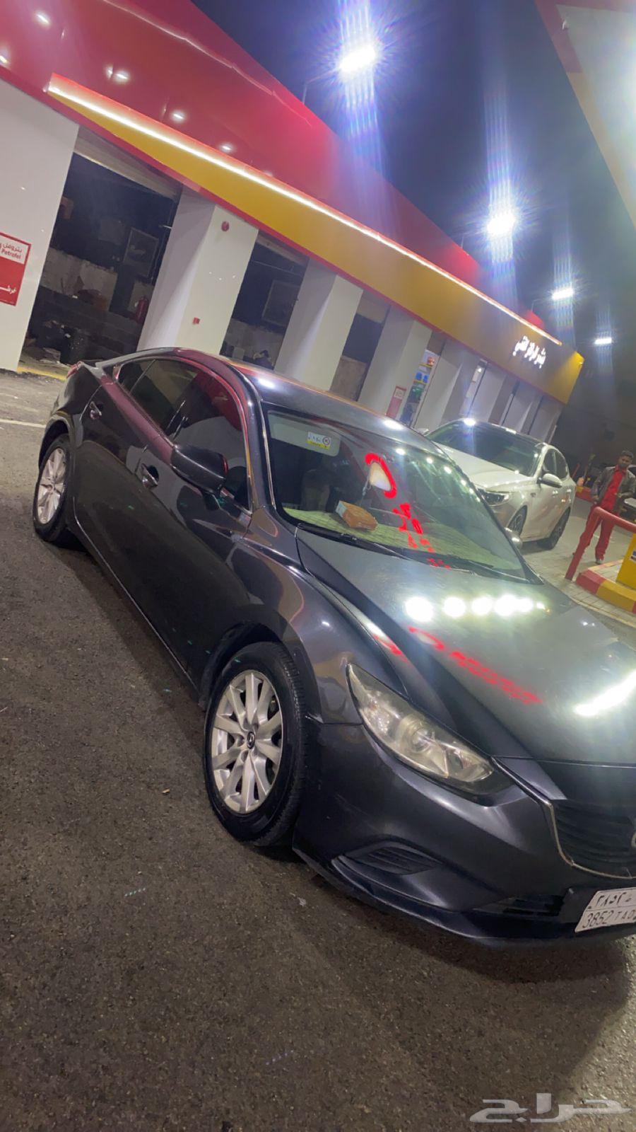 In 2017, I bought a 390 without spoiler, not modified, original agency63102897264770114