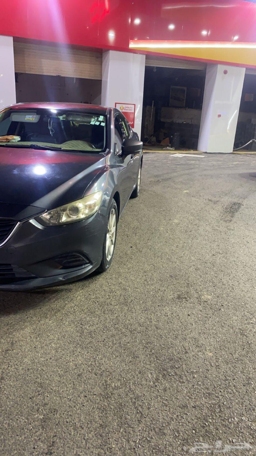 In 2017, I bought a 390 without spoiler, not modified, original agency63102897264770112