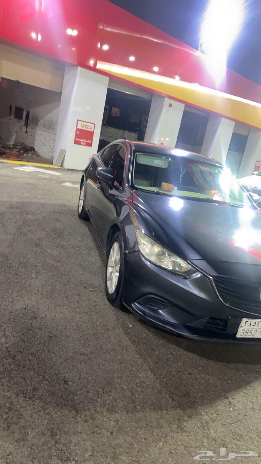 In 2017, I bought a 390 without spoiler, not modified, original agency63102897264770111