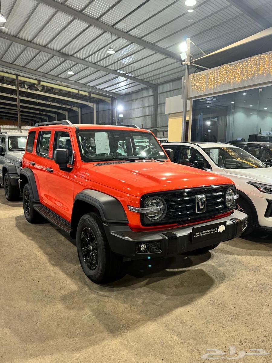 Displaying 300 Tank Killer Full Option 4WD Model 202563103316049793111
