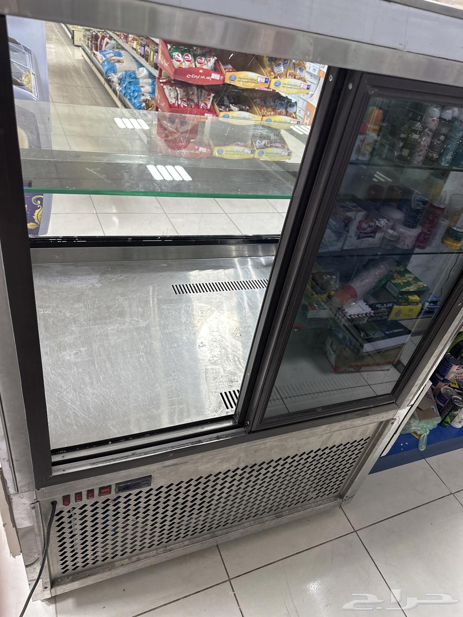Display refrigerator63064799393410112